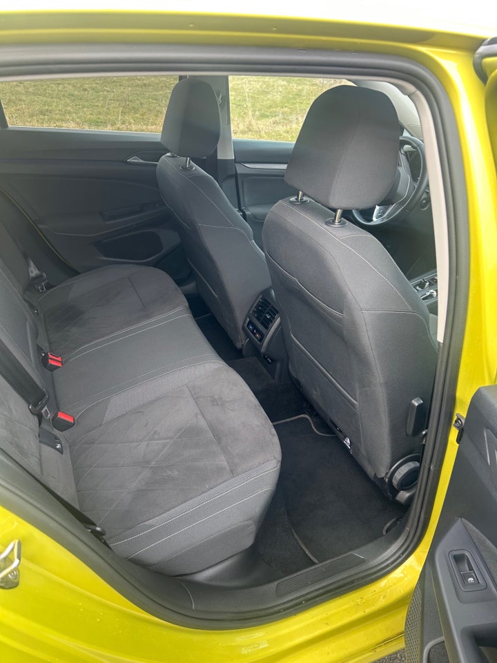 VW Golf VIII 1,4 eHybrid DSG 5d