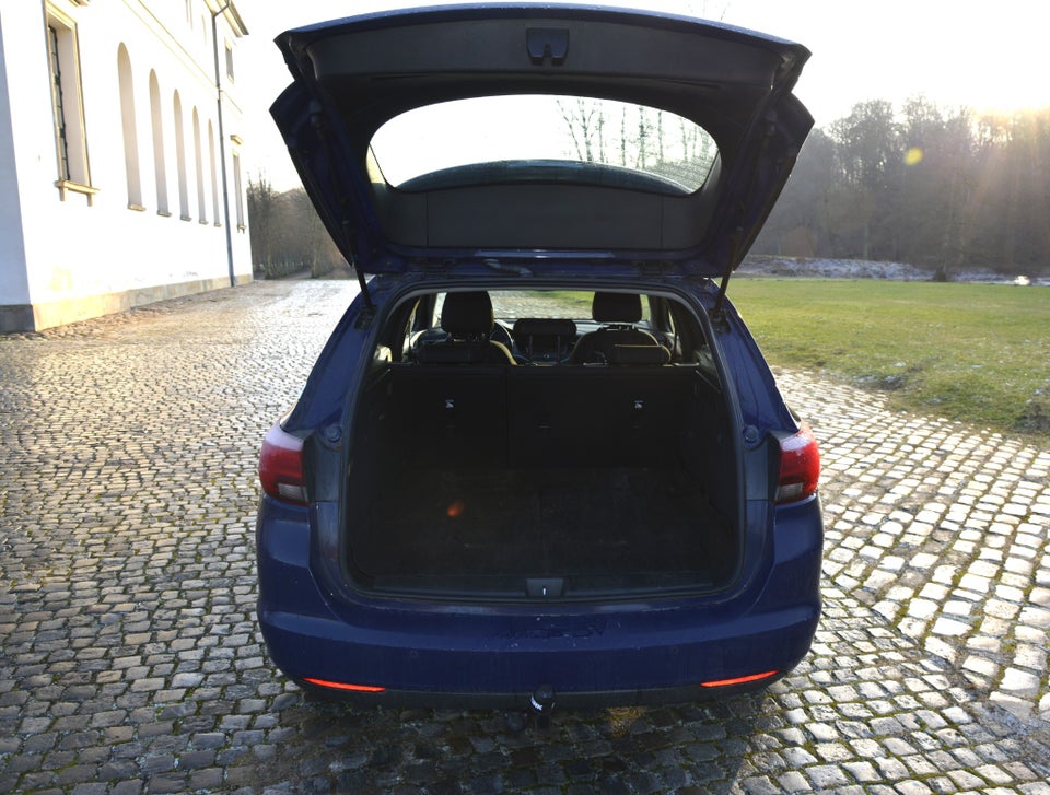 Opel Astra 1,0 T 105 Enjoy Sports Tourer 5d