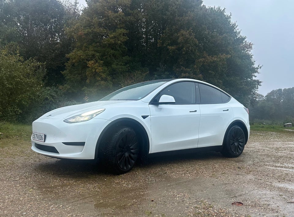 Tesla Model Y RWD 5d