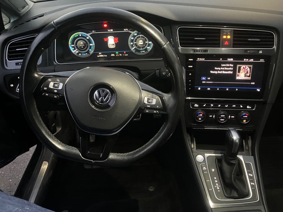 VW e-Golf VII Highline 5d