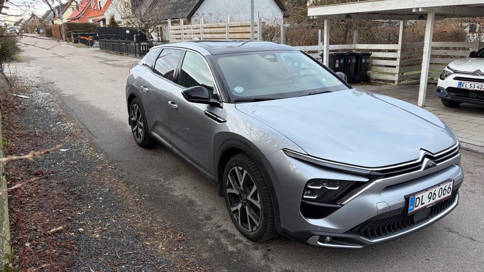 Citroën C5 X 1,6 Hybrid Grand Palais EAT8 5d