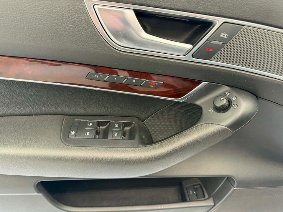 Audi A6 3,2 FSi quattro Tiptr. 4d