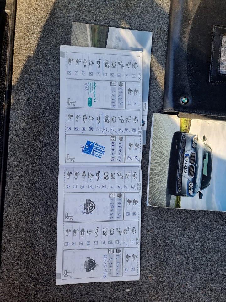 BMW 325i 3,0 Cabriolet Steptr. 2d