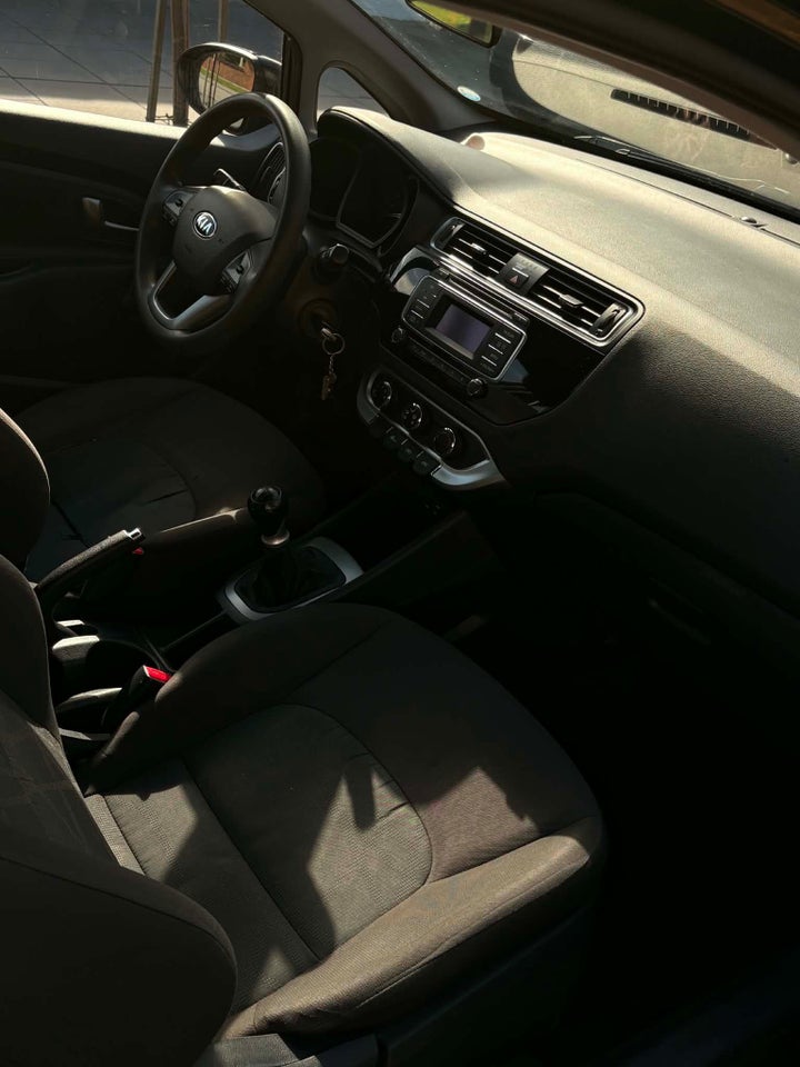 Kia Rio 1,2 CVVT Base 3d