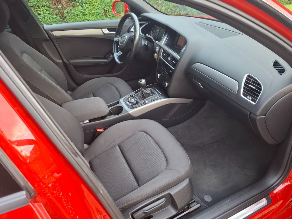 Audi A4 1,8 TFSi 170 S-line Avant 5d