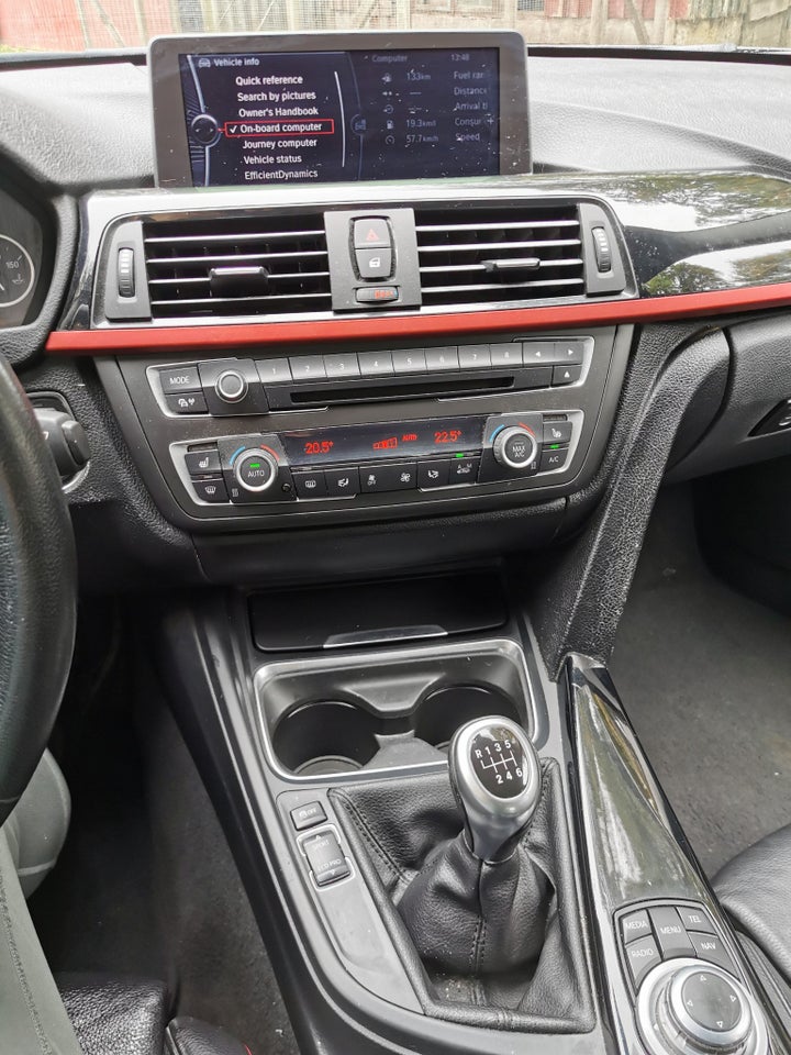 BMW 320d 2,0 Sport Line 4d