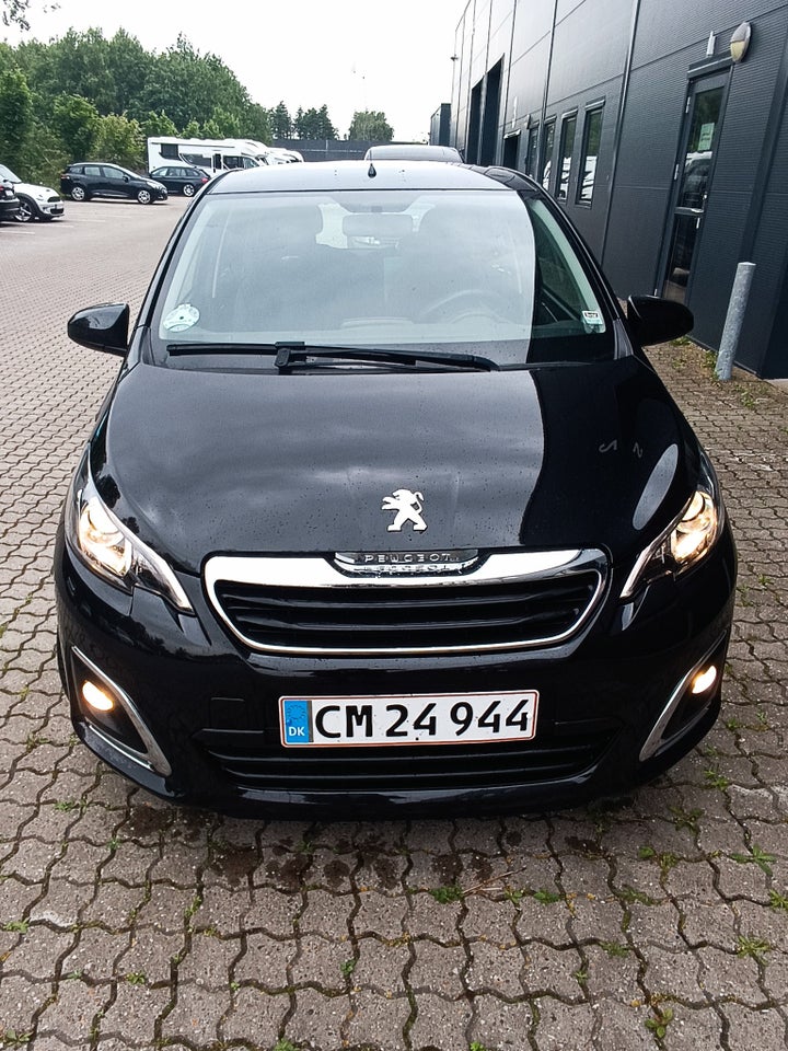 Peugeot 108 1,0 e-VTi 72 Allure+ 5d