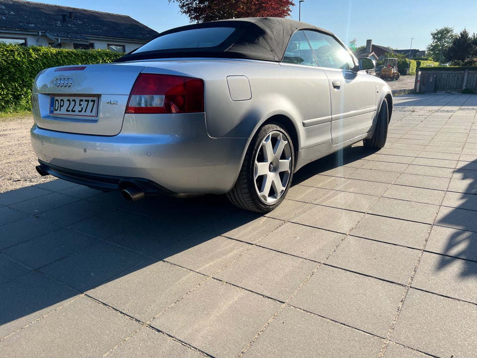 Audi S4 4,2 V8 quattro Tiptr. Cabriolet 2d