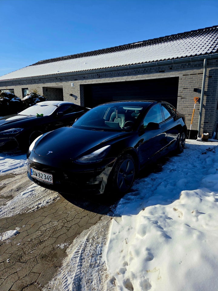 Tesla Model 3 RWD 4d