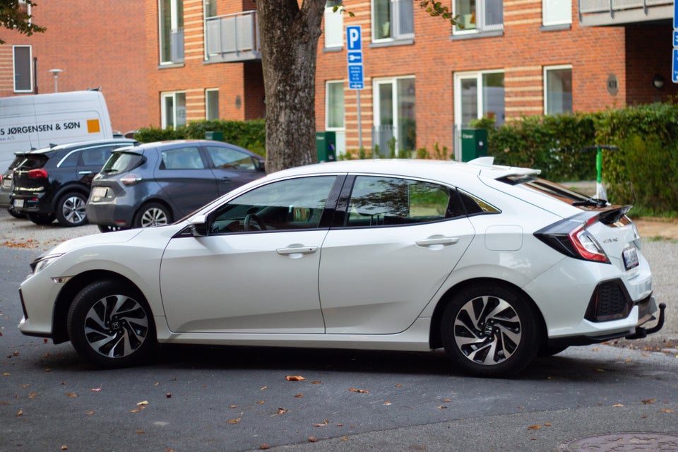 Honda Civic 1,0 VTEC Turbo Comfort 5d