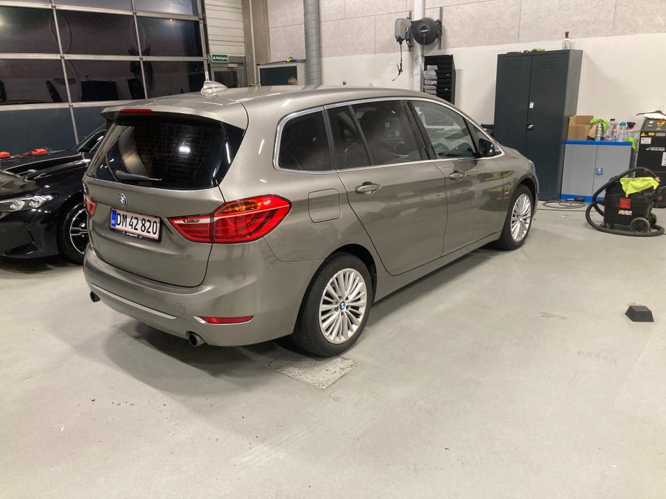 BMW 220i 2,0 Gran Tourer Luxury Line aut. 7prs 5d