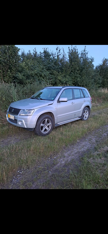 Suzuki Grand Vitara 1,9 DDiS GLX Van 5d