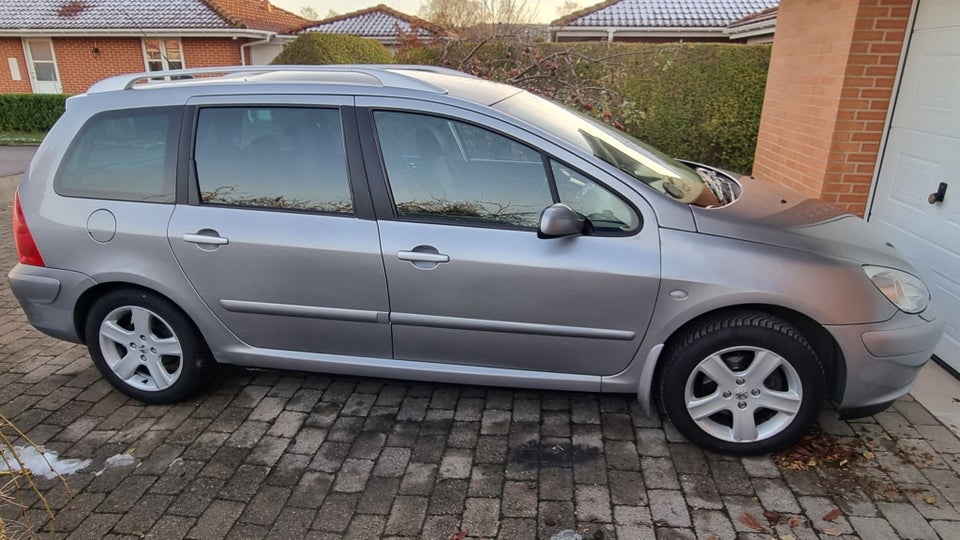 Peugeot 307 2,0 SW 7prs 5d