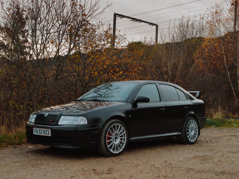 Skoda Octavia 1,8 T RS 5d