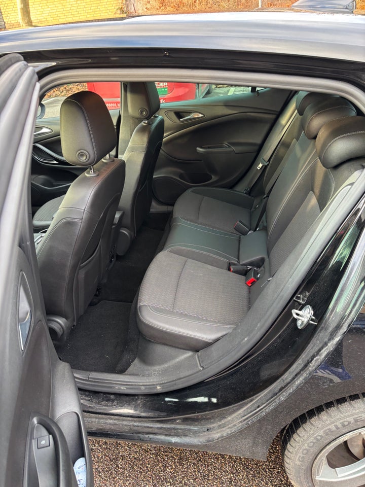 Opel Astra 1,6 CDTi 136 Innovation Sports Tourer 5d