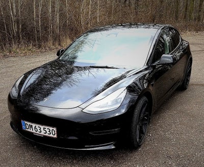 Tesla Model 3  Long Range AWD 4d