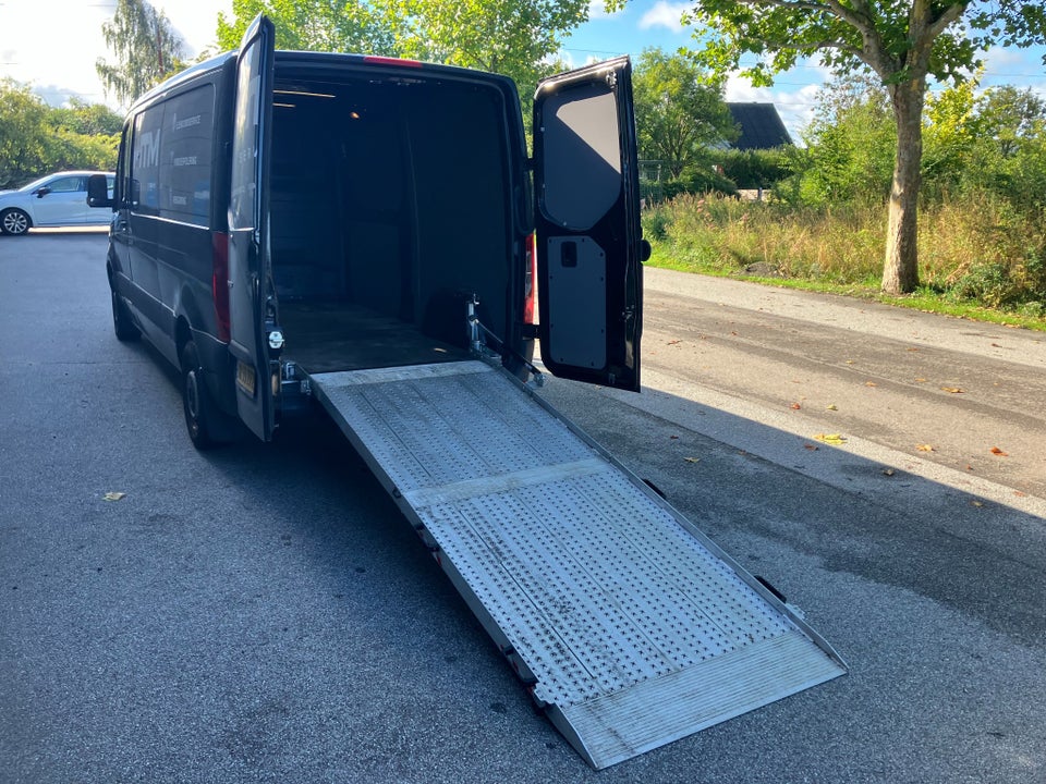 Mercedes Sprinter 215 2,0 CDi A2 Kassevogn aut. FWD