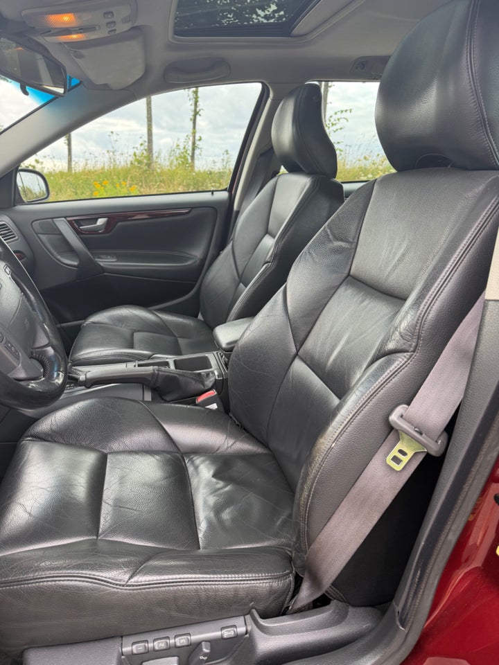 Volvo V70 2,3 T5 aut. 5d