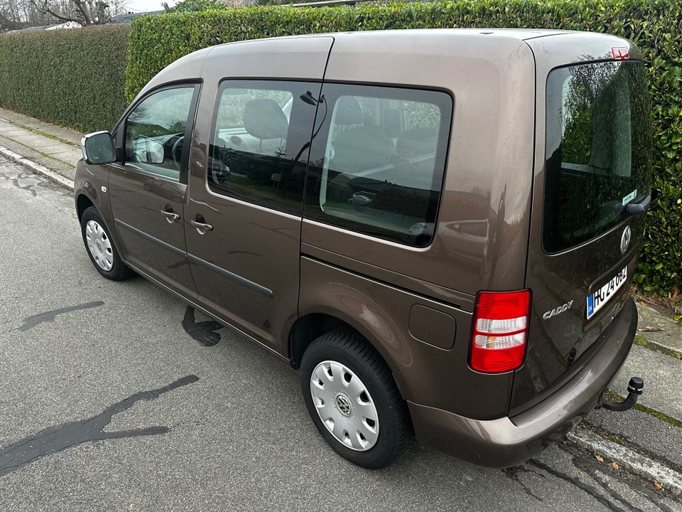 VW Caddy 1,2 TSi 85 Trendline 5d