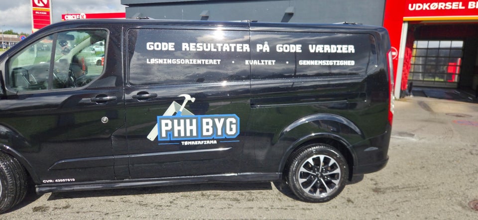 Ford Transit Custom 320 L2 2,0 TDCi 185 Sport aut.