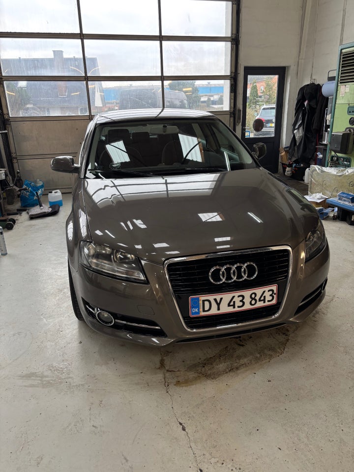 Audi A3 1,6 Ambition Sportback 5d