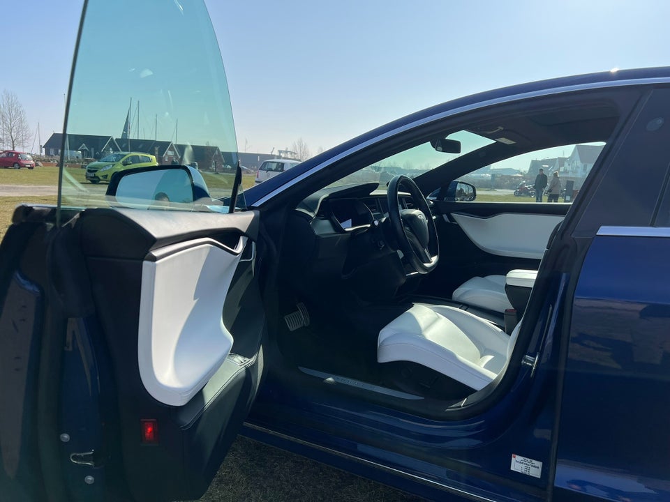 Tesla Model S Ludicrous Performance AWD 5d