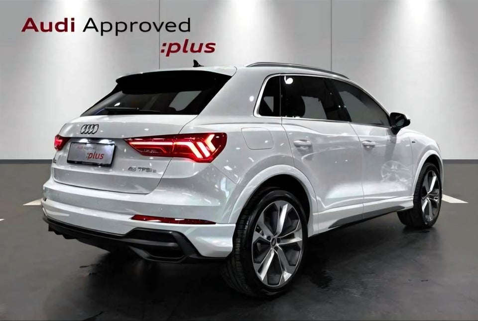 Audi Q3 45 TFSi e S-line plus S-tr. 5d