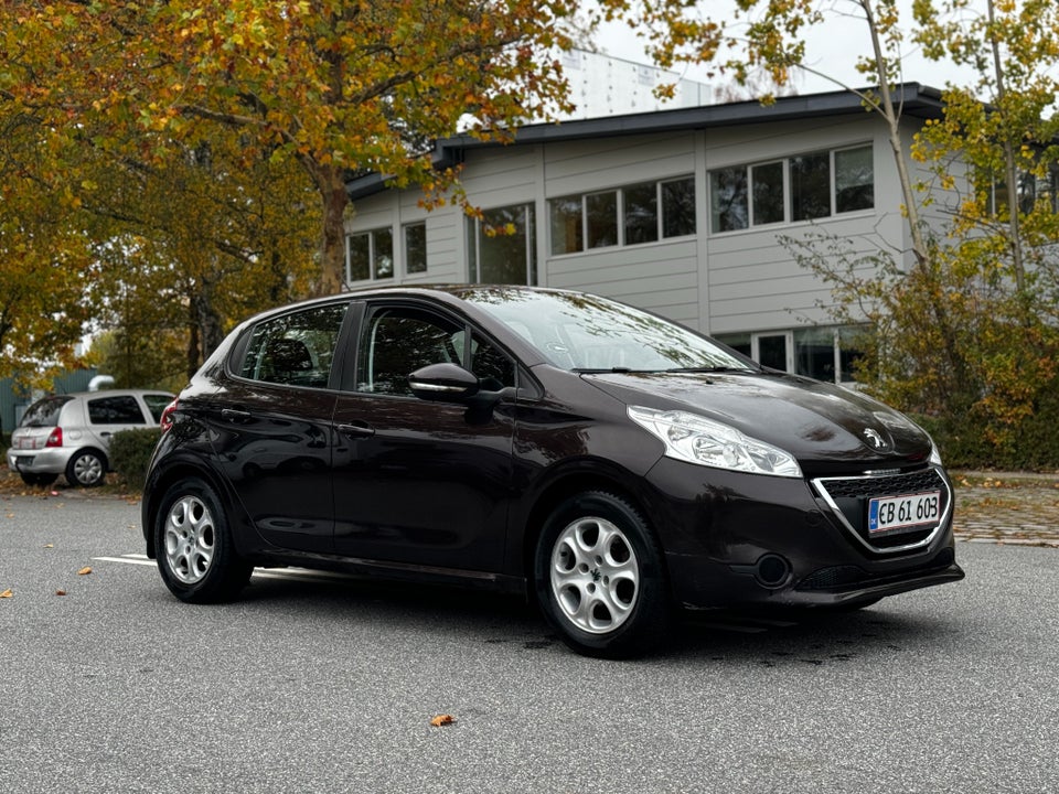 Peugeot 208 1,2 VTi Access 5d