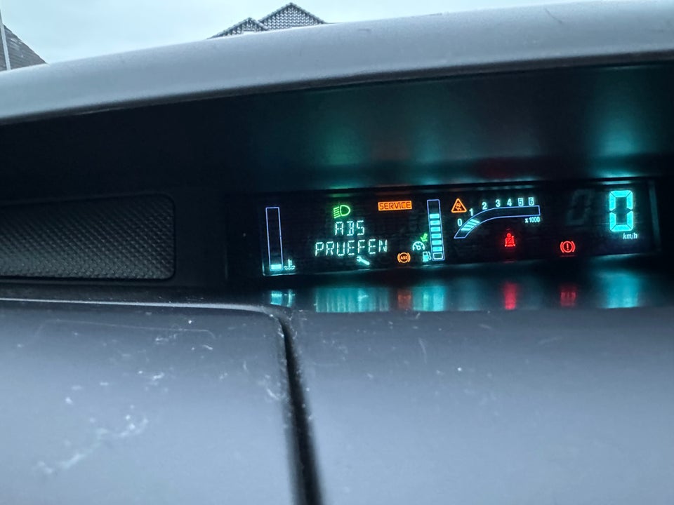 Renault Espace 2,0 dCi 130 Expression Comfort 5d