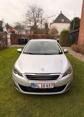 Peugeot 308 1,6 e-HDi 116 Allure 5d