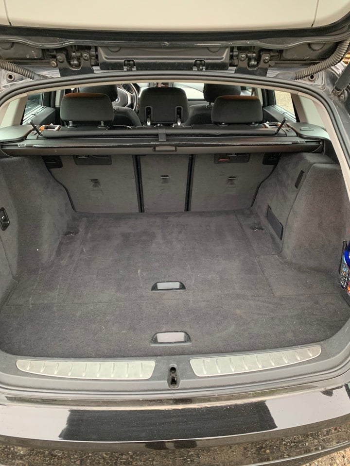 BMW 320d 2,0 Touring 5d