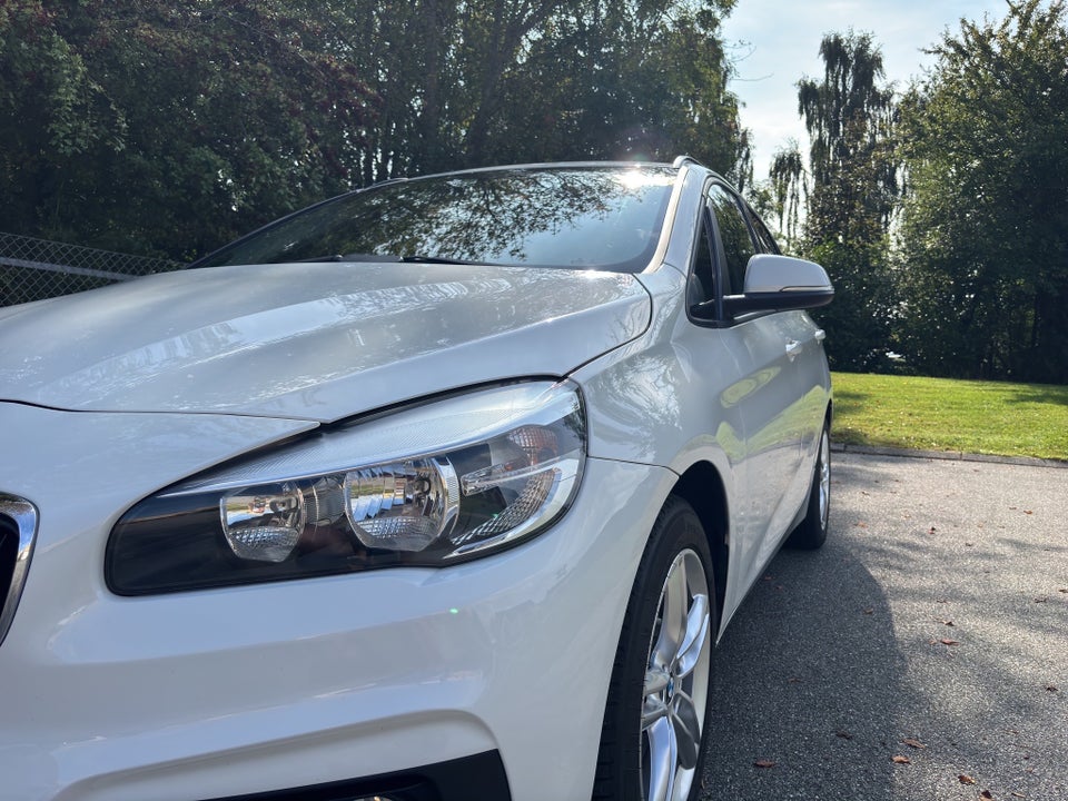 BMW 218i 1,5 Active Tourer Advantage 5d