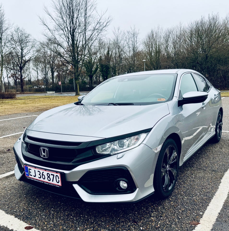 Honda Civic 1,0 VTEC Turbo Elegance CVT 5d