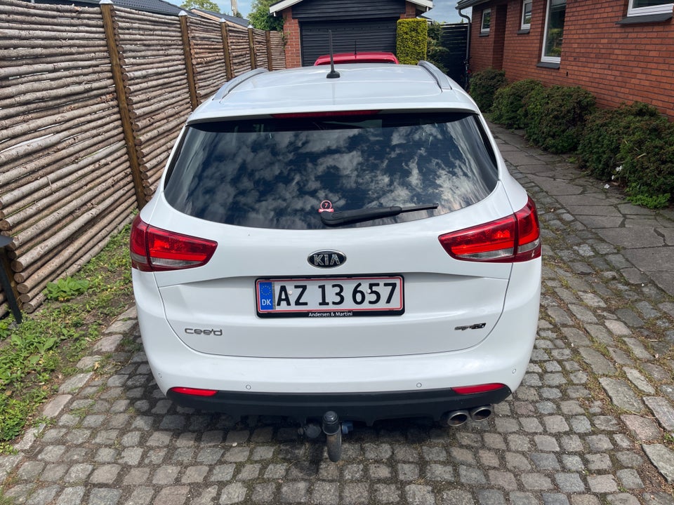 Kia Ceed 1,6 CRDi 136 GT-Line DCT 5d