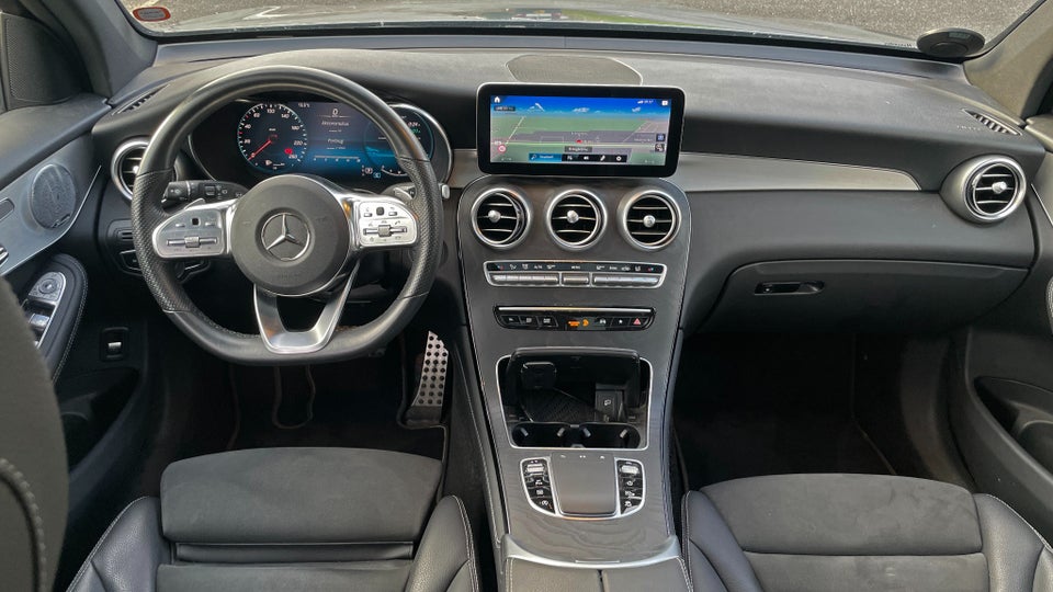 Mercedes GLC300 2,0 AMG Line aut. 4Matic 5d