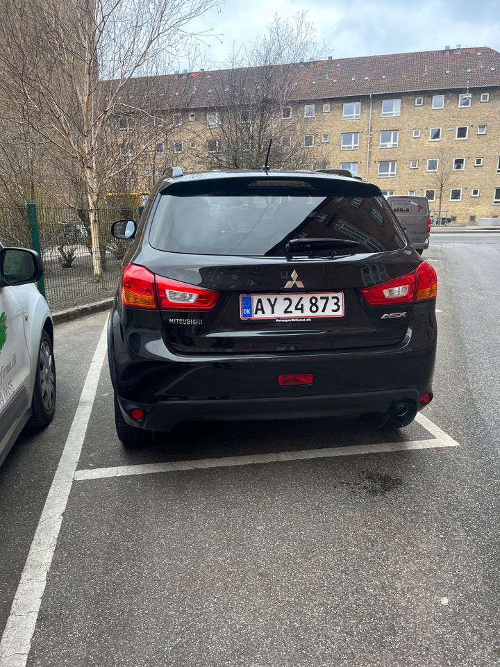 Mitsubishi ASX 1,6 Invite 5d