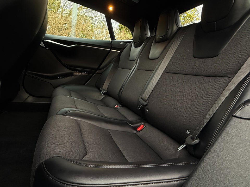 Tesla Model S 75 5d