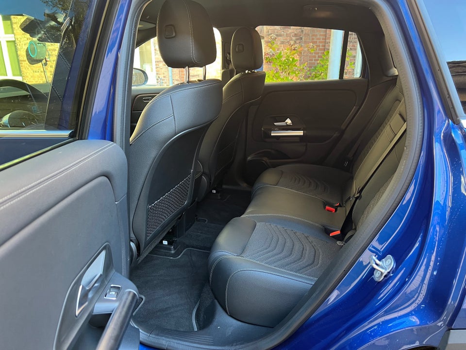 Mercedes EQA250 Progressive 5d