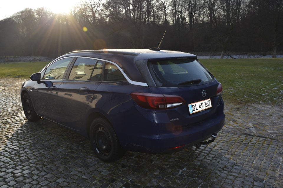 Opel Astra 1,0 T 105 Enjoy Sports Tourer 5d