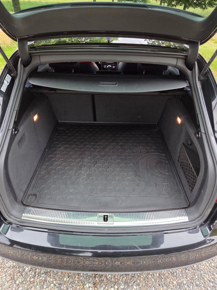 Audi A4 2,0 TFSi 225 S-line Avant quattro S-tr. 5d