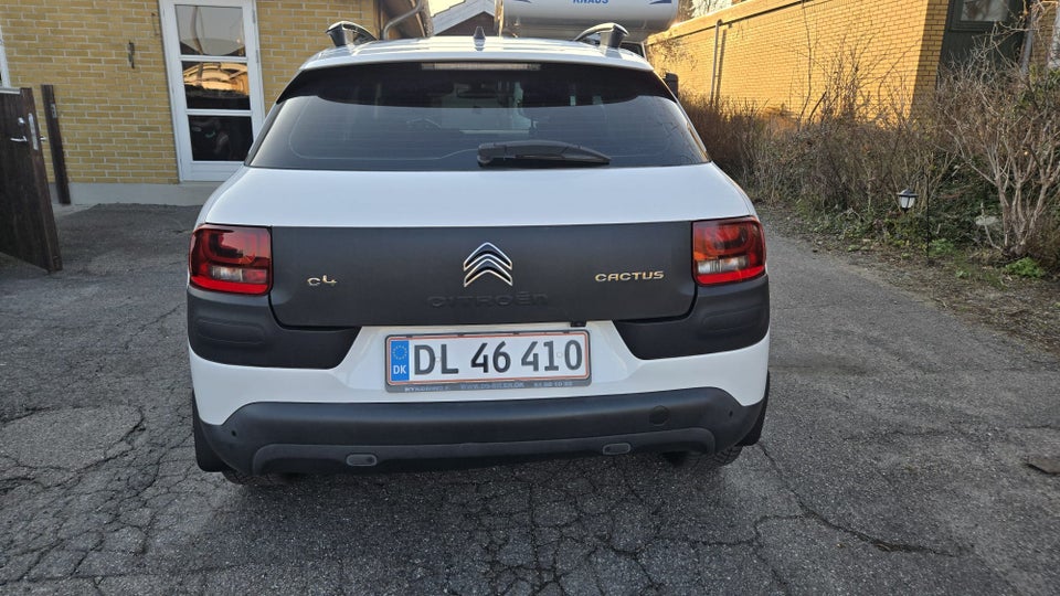 Citroën C4 Cactus 1,6 BlueHDi 100 Shine 5d