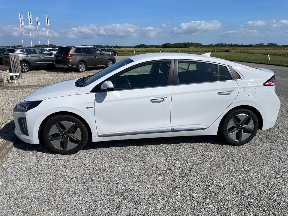 Hyundai Ioniq 1,6 HEV Premium DCT 5d