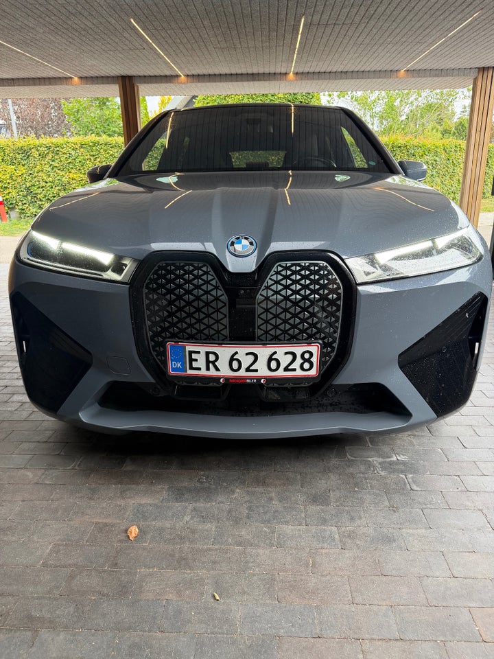 BMW iX xDrive40 M-Sport 5d