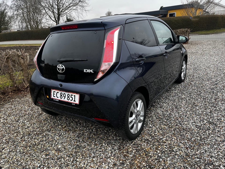 Toyota Aygo 1,0 VVT-i x-pression x-shift 5d