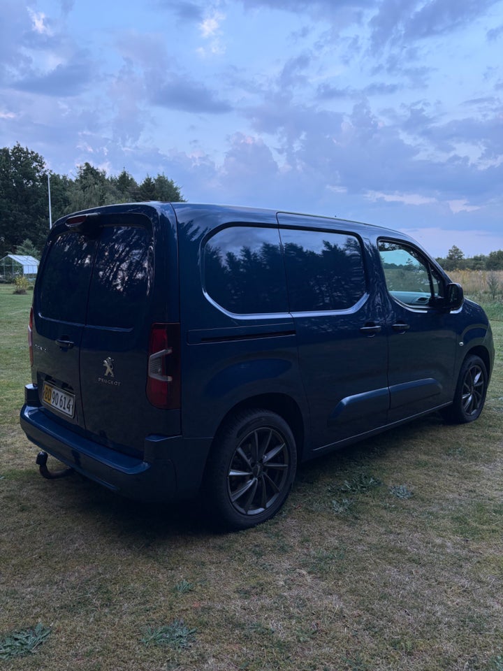 Peugeot Partner 1,5 BlueHDi 130 L1V1 Ultimate EAT8 Van