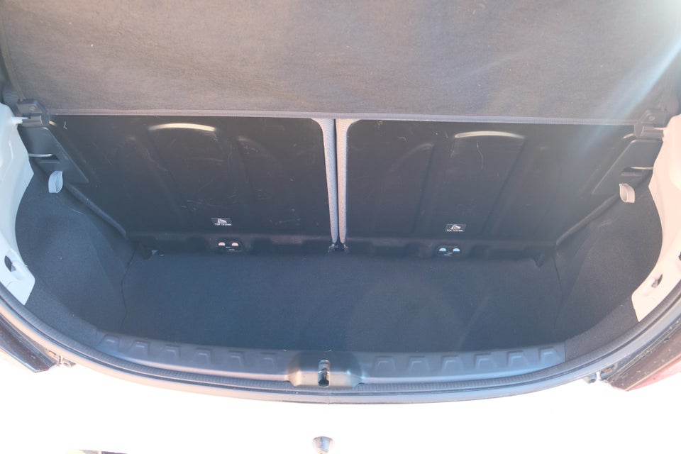 Toyota Aygo 1,0 VVT-i x-press 5d