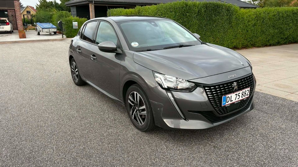 Peugeot 208 1,2 PureTech 100 Allure Sky 5d