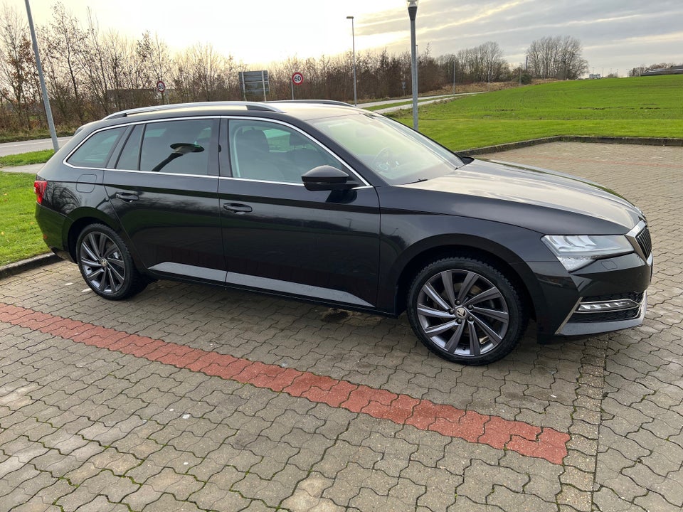 Skoda Superb 1,4 TSi iV Plus Combi DSG 5d