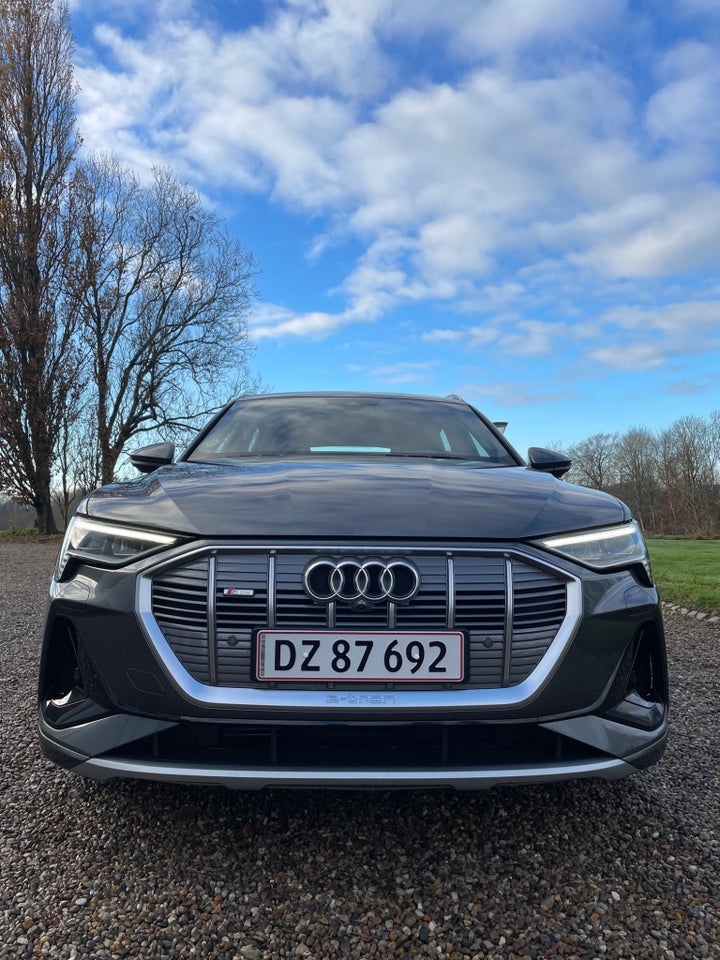 Audi e-tron 55 S-line Prestige quattro 5d