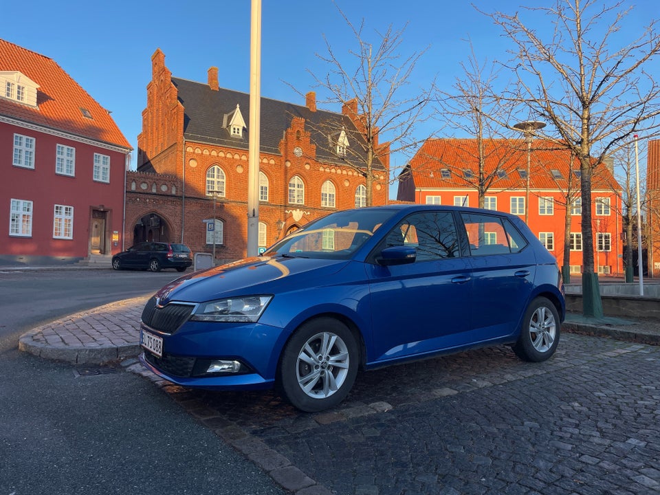 Skoda Fabia 1,0 MPi 60 Ambition 5d